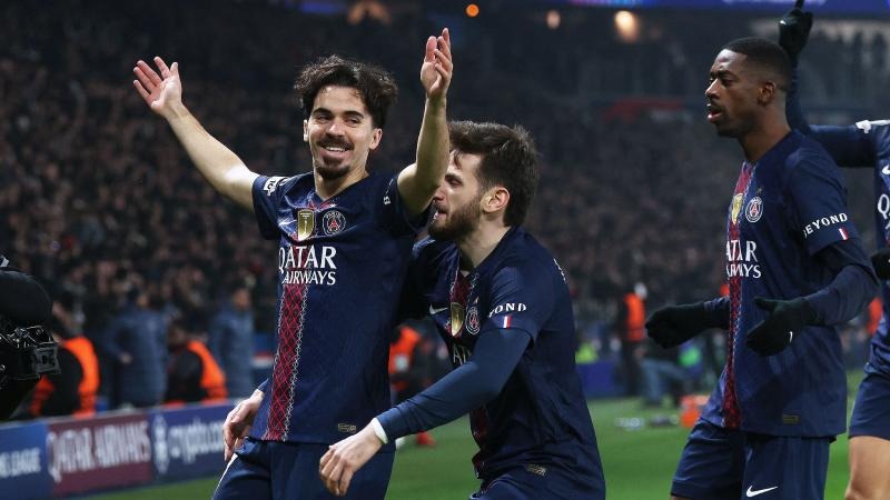 扑克不是一把定输赢（扑克的胜负不由一手牌决定）